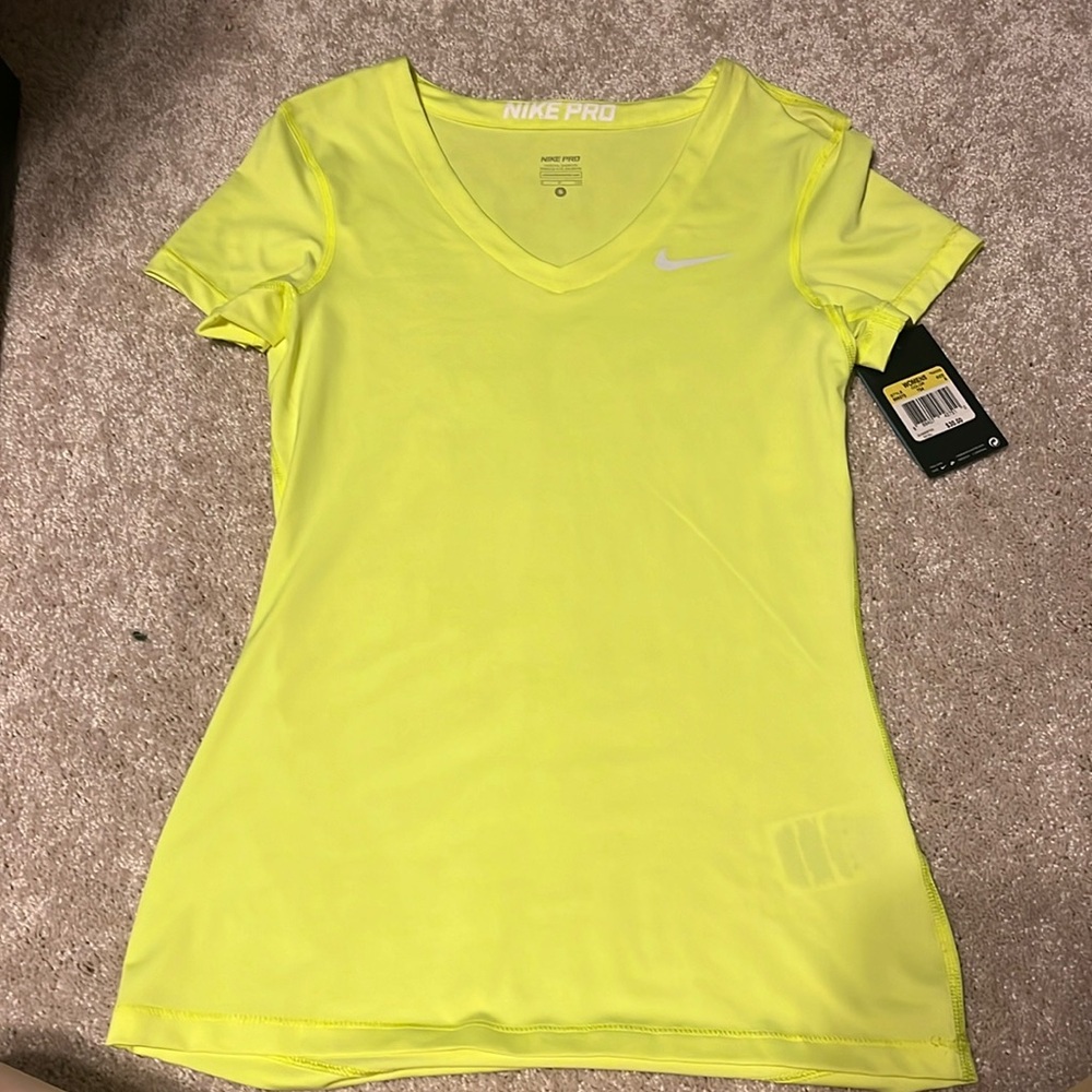 Size SMALL- NWT Nike Dri Fit athletic top